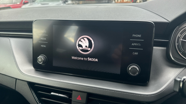 Skoda Kamiq 1.0 TSI 110 SE 5dr DSG Petrol Hatchback